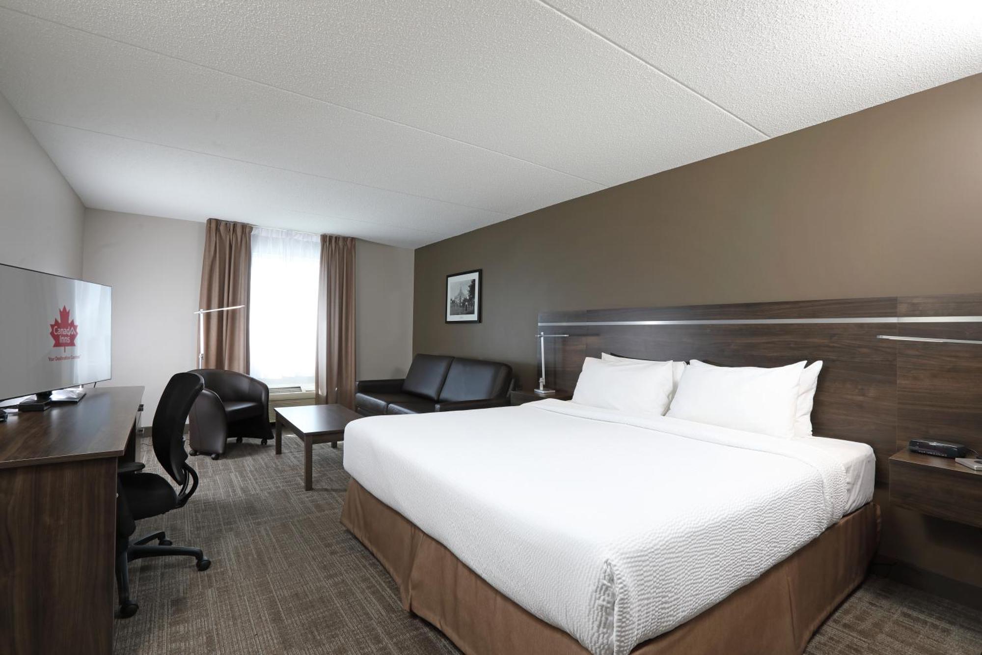 Canad Inns Destination Centre Брандон Экстерьер фото